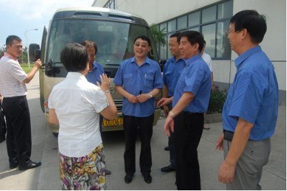 全国人大副委员长视察苏净